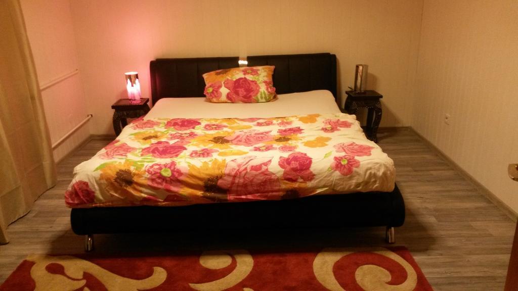 Gastezimmer Kelsterbach Room photo