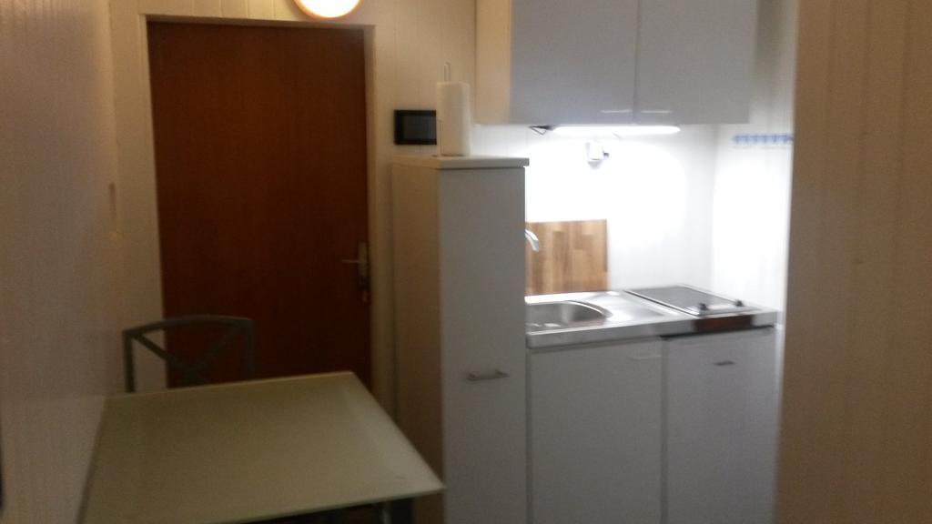 Gastezimmer Kelsterbach Room photo